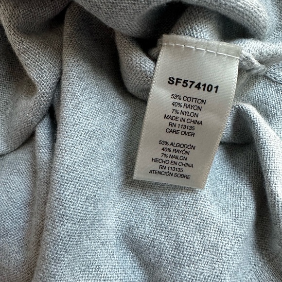 Leo & Nicole Bern Off the Shoulder Pointelle Detail Sweater. Light Gray. Sz M - Picture 8 of 8